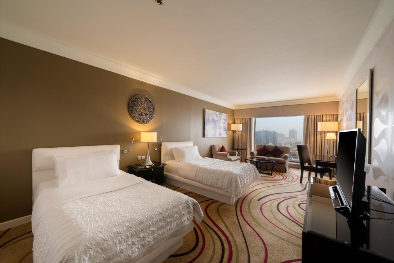 Le Meridien Jeddah Bagian luar foto Deluxe Room