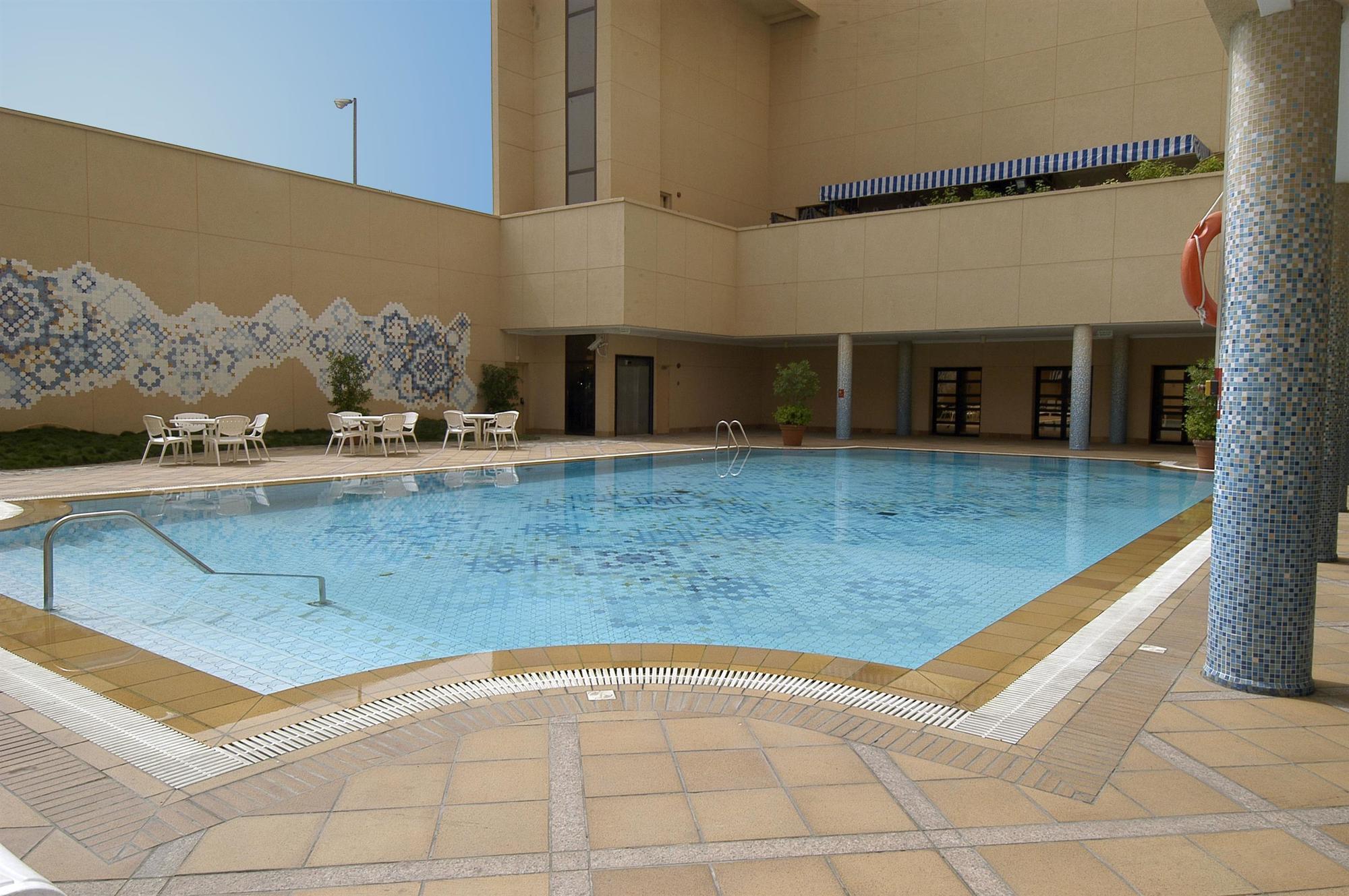 Le Meridien Jeddah Fasilitas foto Swimming pool